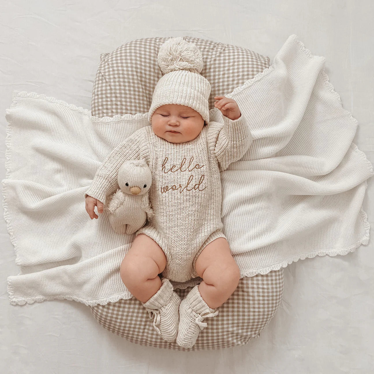 PRE-ORDER (mid okt) - “Hello World” Romper | Oat