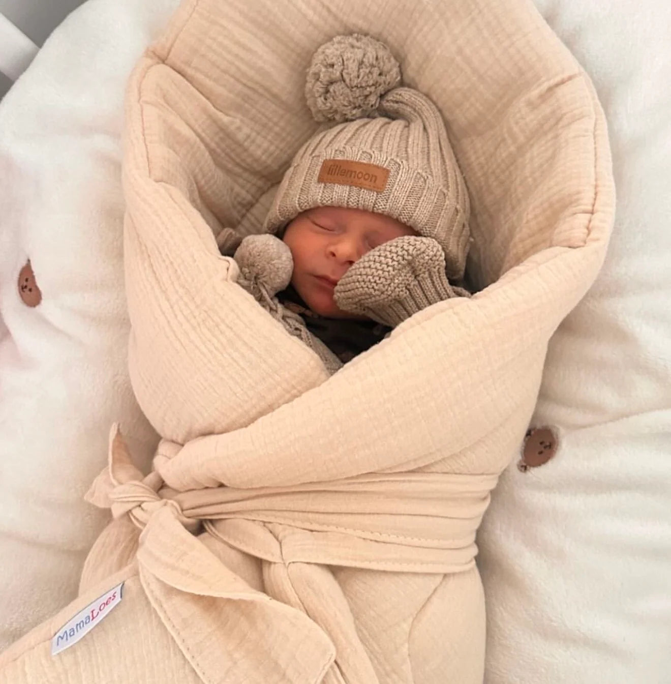 Oak Set | Boxpakje + Pom Muts + Slofjes