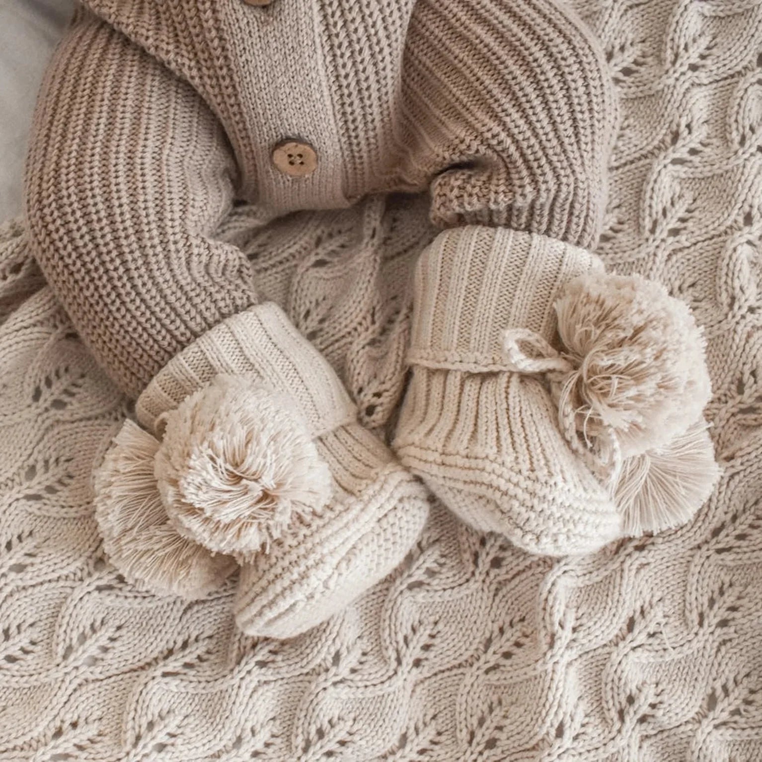 Rib Set Almond | Boxpakje + Muts + Slofjes