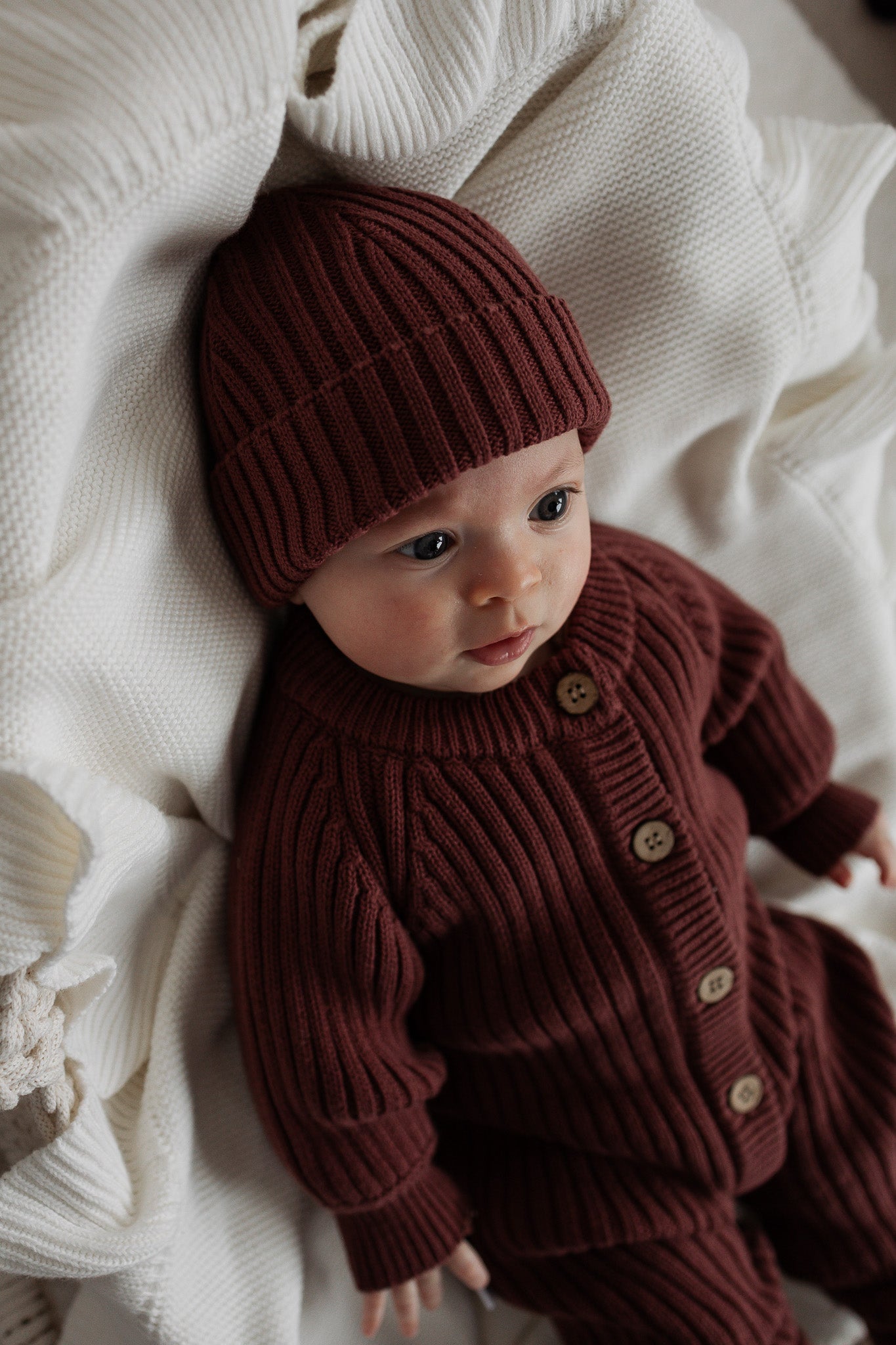 Muts Ace | Dark Maroon