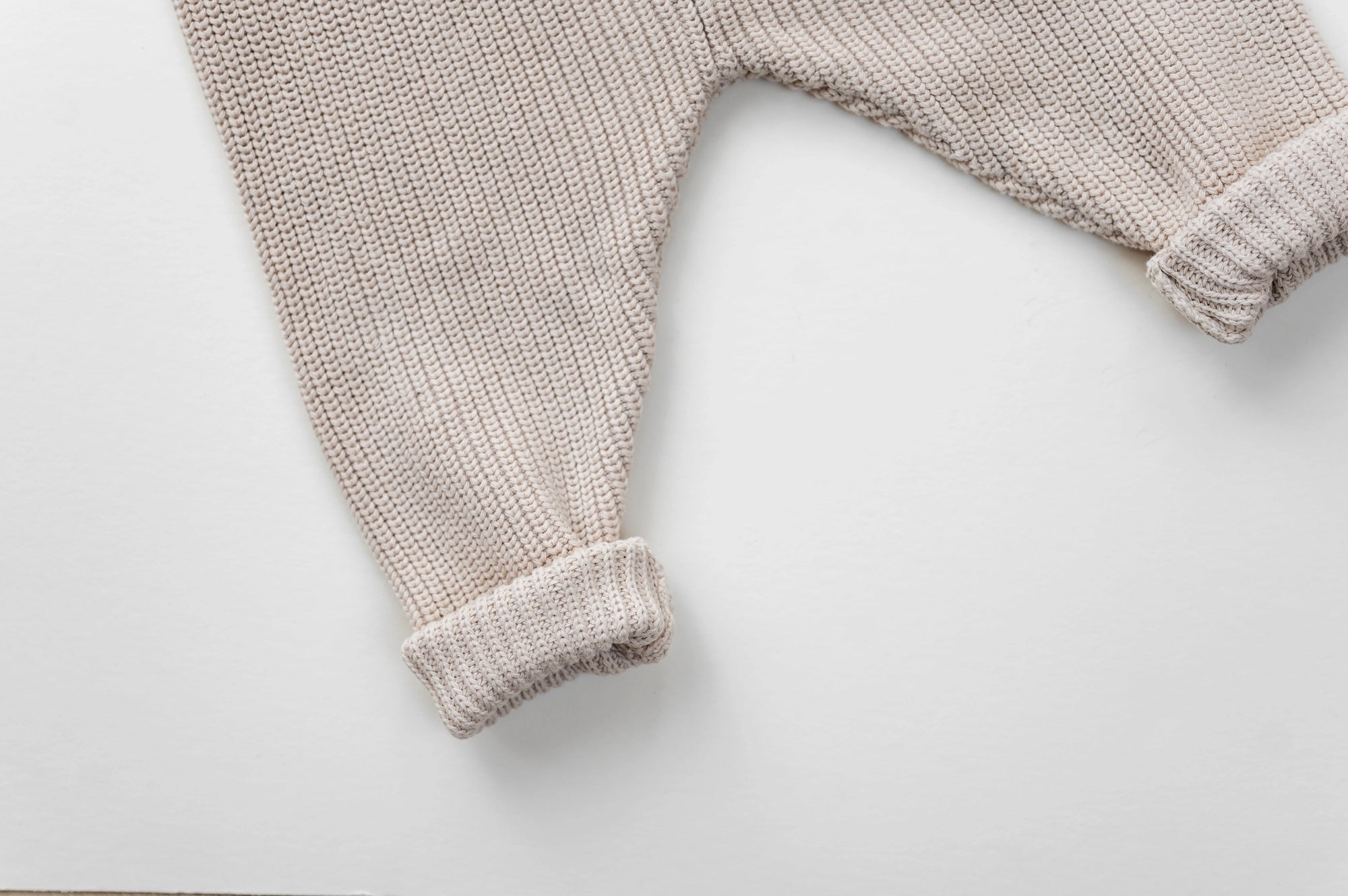 Knitted Pants | Light beige